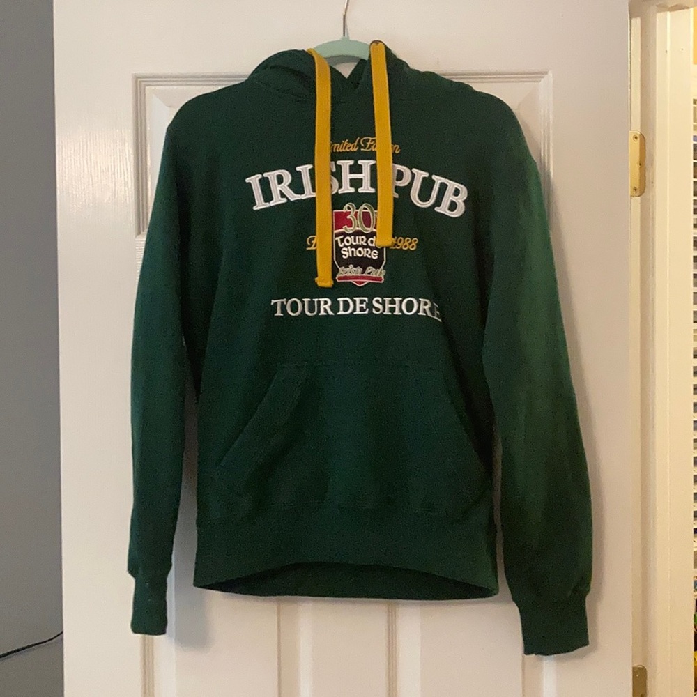 tour de shore irish pub sweatshirt